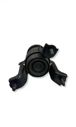 Lexus ES 300h (7th Gen) Engine mount bracket JY270347