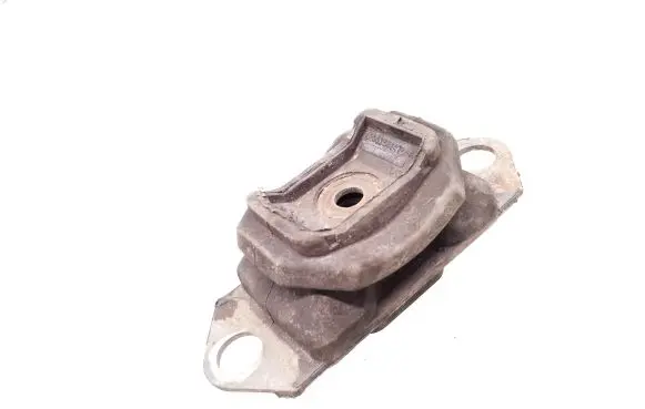 Nissan Qashqai Engine mount bracket 8200358147