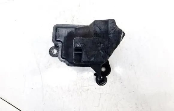 Vacuum air tank