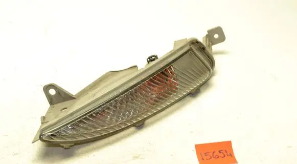 Opel Astra J Front indicator light 13367143 662588537