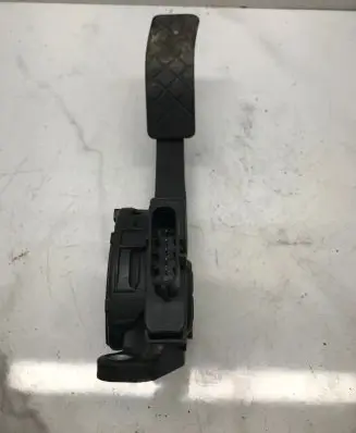 Audi A5 8T 8F Accelerator throttle pedal 8K1723523 29092008 6PV00950501