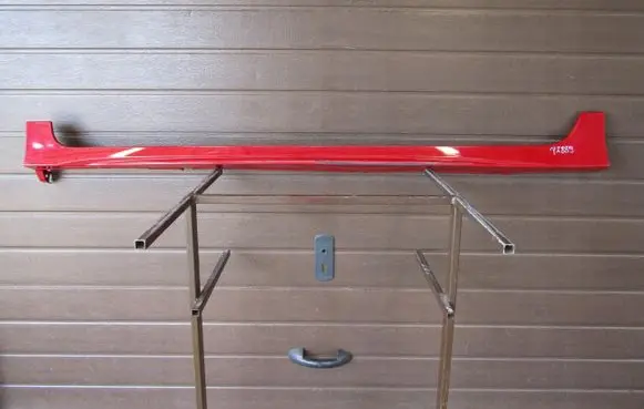 Front sill (body part)