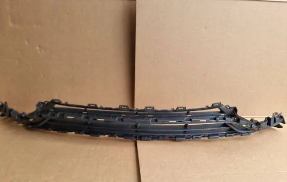 Mercedes-Benz EQE v295 Front bumper lower grill A2958854801