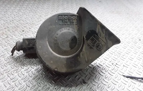 Audi A6 S6 C5 4B Horn signal 4B0951223A