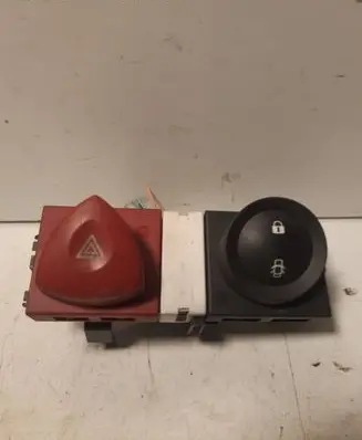 Renault Megane II Hazard light switch 8200095493 8200107808 8200109723