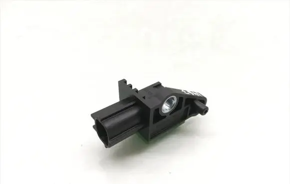 Volkswagen Tiguan Airbag deployment crash/impact sensor 06131706 03833535PU