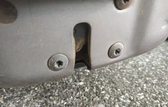 Jeep Grand Cherokee (WJ) Rear door lock