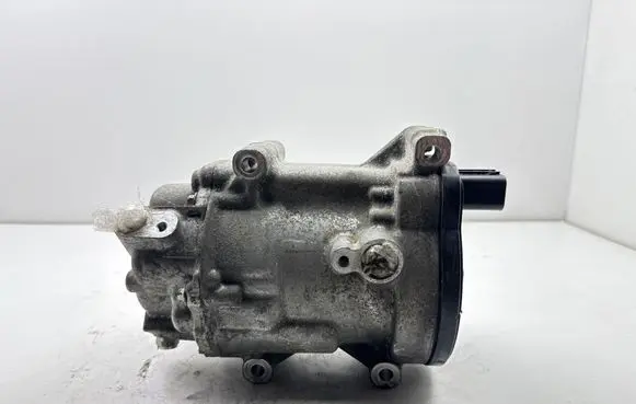 Toyota C-HR I Air conditioning (A/C) compressor (pump) 0424000500