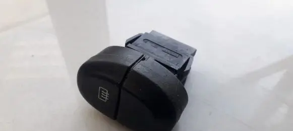 Renault Scenic I Windscreen/window heater switch 841243B 075599055