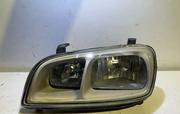 Toyota RAV 4 (XA10) Headlight/headlamp 