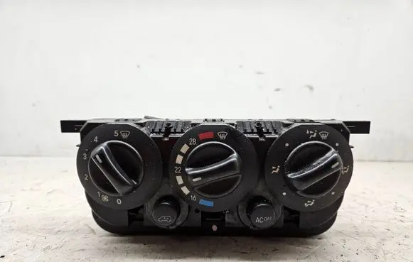 Mercedes-Benz A W168 Climate control unit 1688302285 a1688302285
