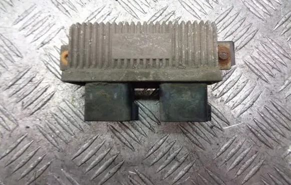 Renault Vel Satis Coolant fan relay 0200054946
