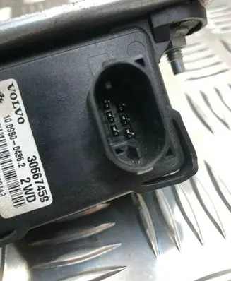 Volvo V70 ESP acceleration yaw rate sensor 30667459