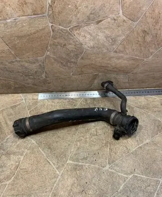 BMW 1 E81 E87 Engine coolant pipe/hose 7796869