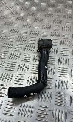 Volkswagen PASSAT B6 Engine coolant pipe/hose