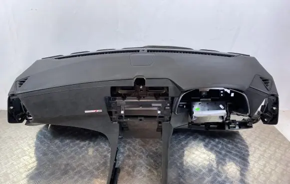 DS Automobiles 7 Crossback Dashboard