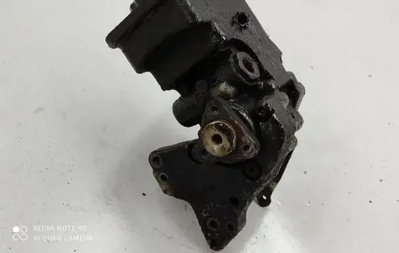 BMW 3 E46 Power steering pump 2247599