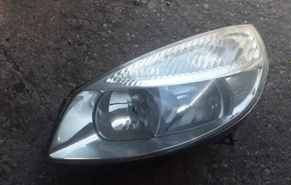 Renault Scenic II - Grand scenic II Headlight/headlamp 1581030011