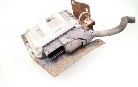 Opel Zafira B Engine control unit/module 0281012549 55198922
