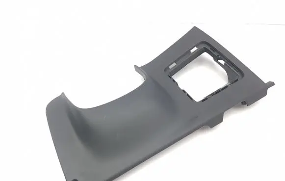 Dashboard lower bottom trim panel