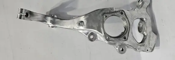 Mercedes-Benz S AMG W222 Stub axle 2220400
