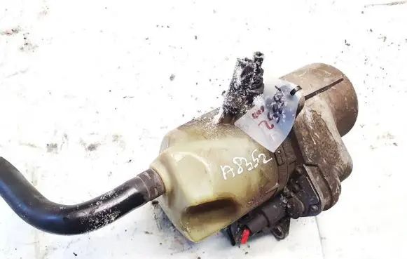 Volvo S40 Power steering pump 4n513k514 4n51-3k514