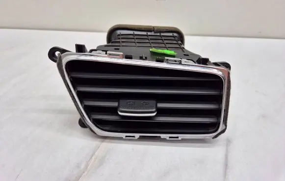 KIA Ceed Dash center air vent grill 97410A2000