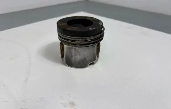 BMW X5 F15 Piston 84L110