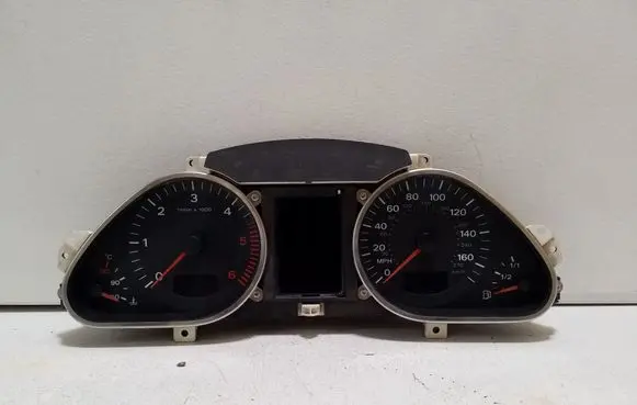 Audi A6 S6 C6 4F Speedometer (instrument cluster) 4F0920951