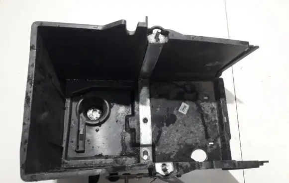 Ford Focus Battery box tray am5110723d am51-10723-d