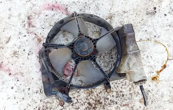 Honda Jazz Radiator cooling fan shroud 