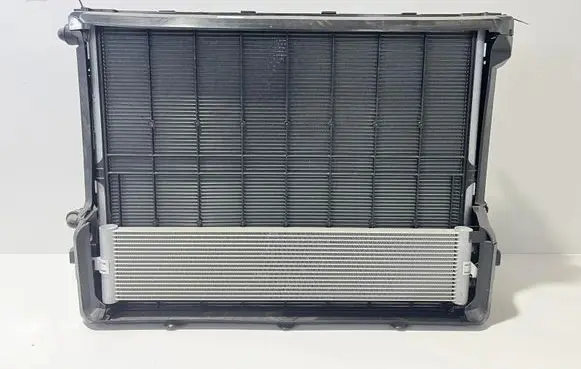 BMW 5 G30 G31 G38 Radiator set 8484638 2670099