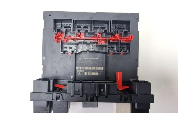 Volkswagen Touran I Comfort/convenience module 3C0937049E