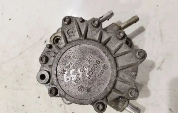 Audi A6 S6 C6 4F Vacuum pump 03G145209