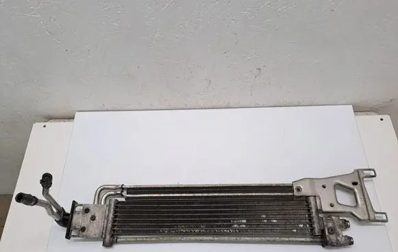 Mercedes-Benz E W212 Transmission/gearbox oil cooler A0005010765 S2690002