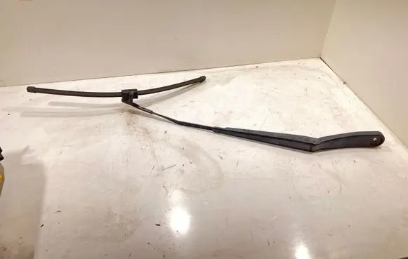 BMW X3 F25 Front wiper blade arm 7213272