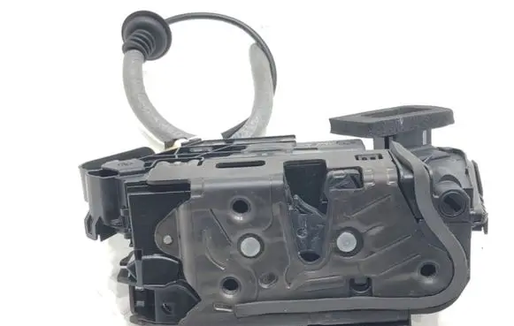 Skoda Octavia Mk3 (5E) Front door lock 5TB837016C