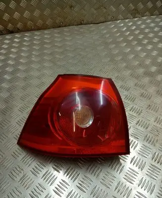 Volkswagen Golf V Rear/tail lights 4VFX13405AA