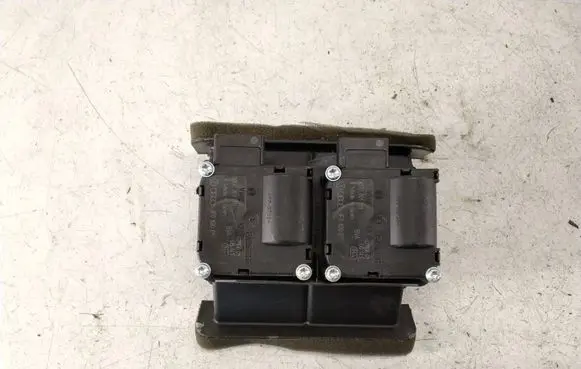 Audi Q7 4L Air flap motor/actuator 4F0820511B 012801319