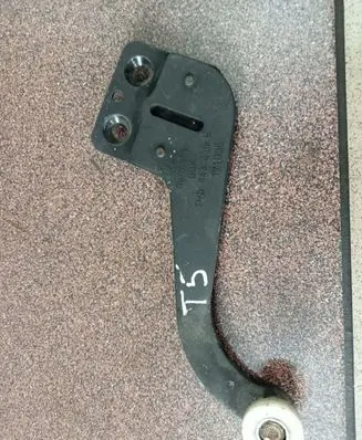 Volkswagen Transporter - Caravelle T5 Sliding door upper roller guide/hinge 7H0843436E