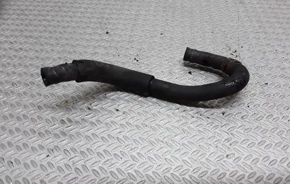 Toyota Auris 150 Engine coolant pipe/hose