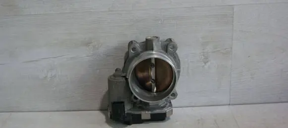 Chevrolet Camaro Throttle body valve A12632172BA