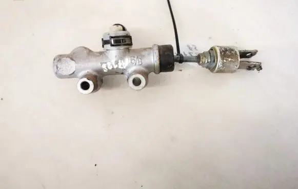 Toyota Avensis Verso Clutch master cylinder