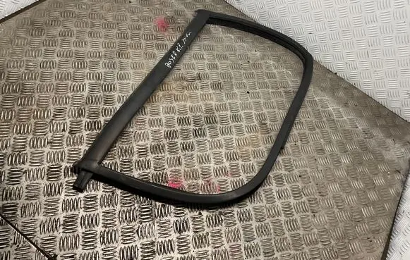 Peugeot Boxer Rubber seal front coupe door window 