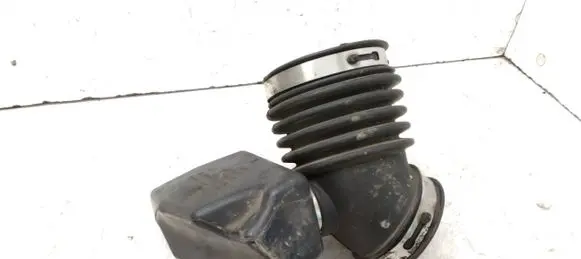 Ford Maverick Air intake hose/pipe 5L849F805BB