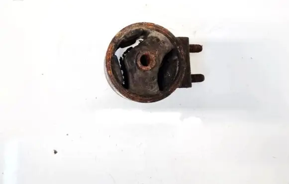 KIA Carens I Engine mount bracket k2a139050