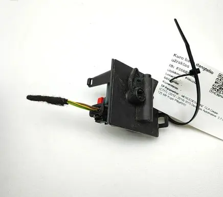 Mercedes-Benz CLA C117 X117 W117 Fuel tank cap lock A0008202303