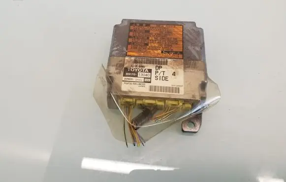 Toyota Corolla E120 E130 Airbag control unit/module 8917013040
