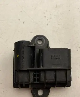 Glow plug pre-heat relay