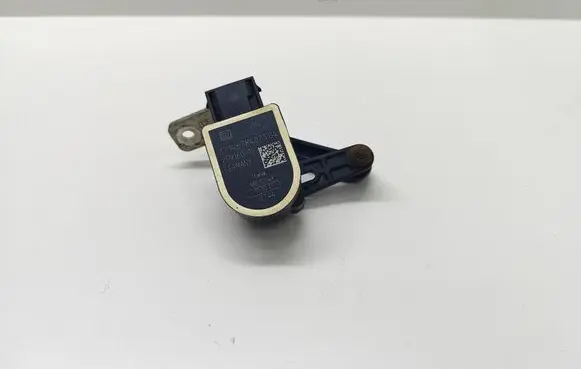 BMW 5 F10 F11 Rear air suspension level height sensor 6752797 675279702 37146752797